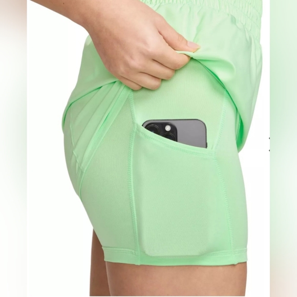 Nike Women's One Dri-FIT High-Waisted 3" 2-in-1 Shorts DX6016 376 Size XL - Picture 4 of 8